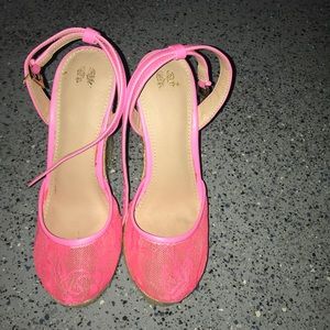 Pink lace platform